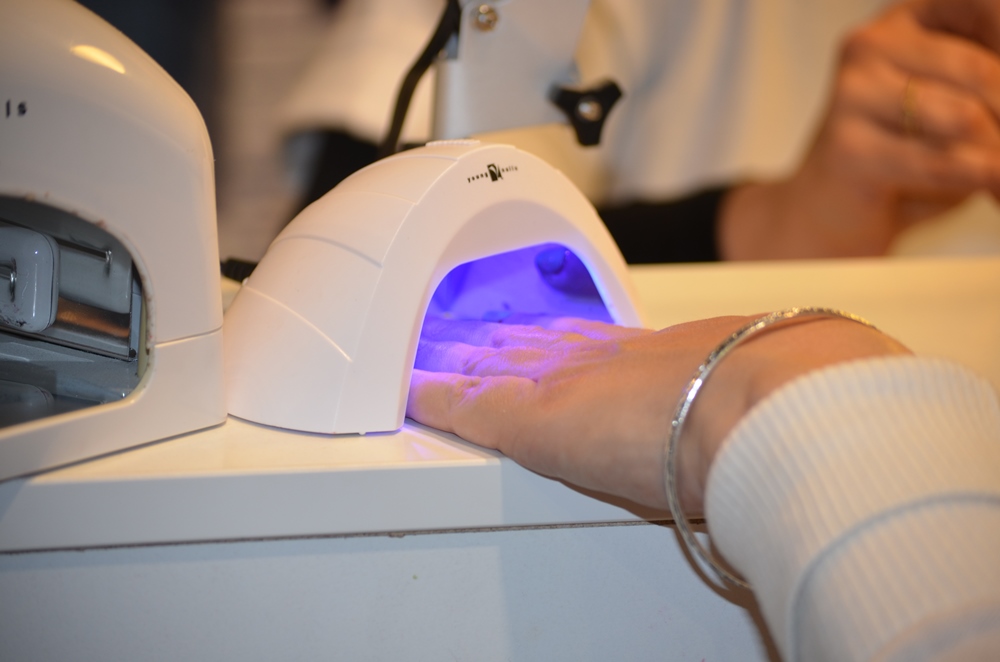 Ultraibolya lámpa a gomba kezelésére | Onycosolve